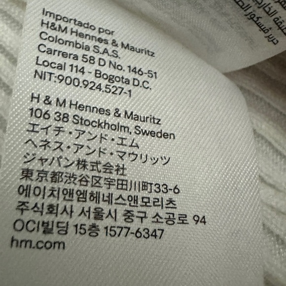301 H&M | NWOT White Ribbed Knit Long Sleeve Crew Neck Pullover Sweater (size S) - Picture 9 of 13